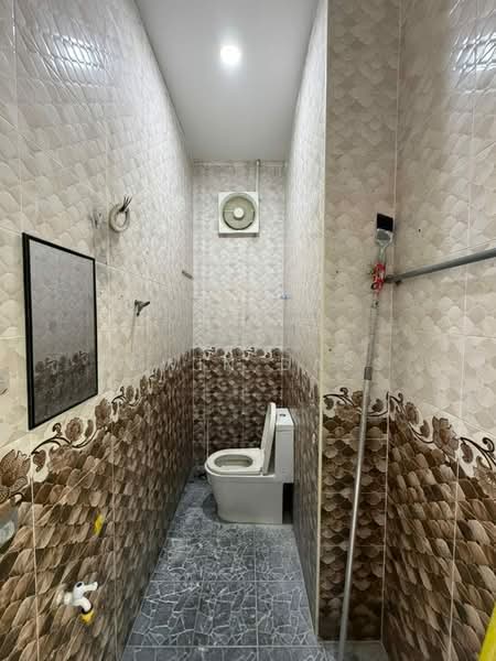 2-storey Terraced House for Sale in Bandar Seri Alam (Masai) - Edwin Dass - Bathroom - PropertyGuru.com.my