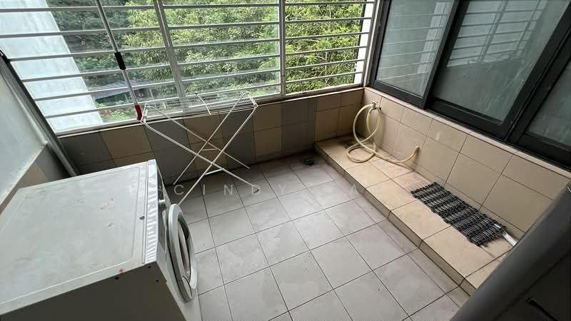 Terraced House for Sale in Taman Puncak Jalil (Seri Kembangan) - Cindy Lai - Balcony - PropertyGuru.com.my