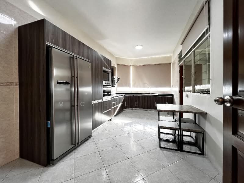 Condominium for Rent at Gurney Beach Resort - Michelle Lai - Kitchen - PropertyGuru.com.my