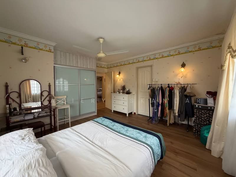 Bungalow for Sale in Ampang (Selangor) - Shaziery Iskandar - Bedroom - PropertyGuru.com.my