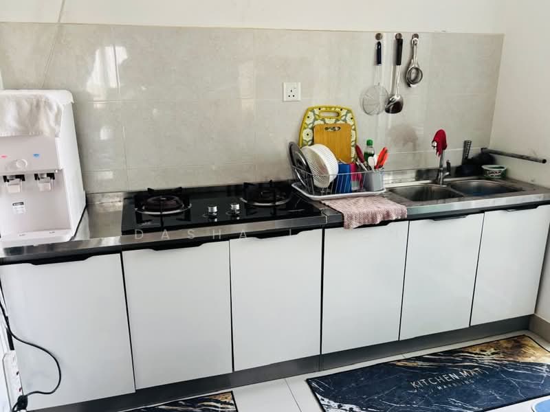 Service Residence for Rent at Acacia Residences - Dasha Jason - Kitchen - PropertyGuru.com.my