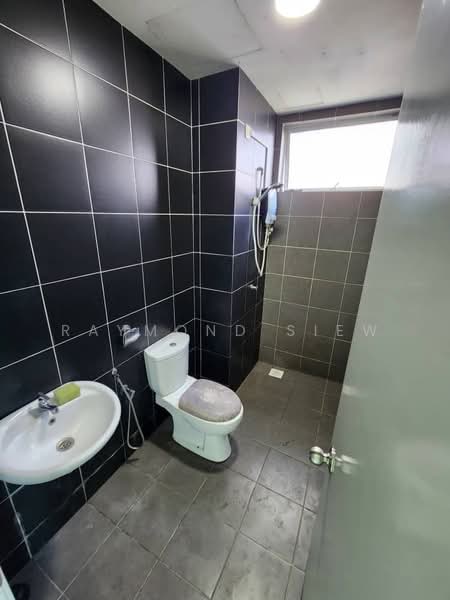 Service Residence for Rent at The Zizz @ Damansara North - Raymond Siew - Bathroom - PropertyGuru.com.my