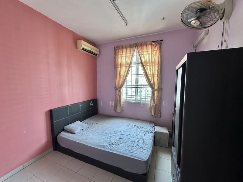 Pangsapuri untuk Disewa di Lake View Suites - Elaine Lau - Bedroom - PropertyGuru.com.my