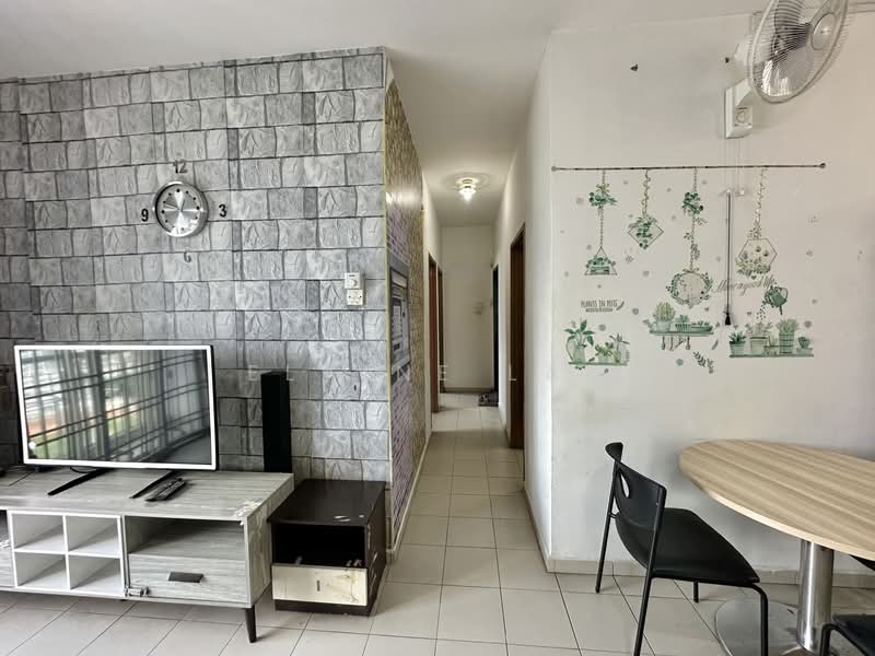 Pangsapuri untuk Disewa di Lake View Suites - Elaine Lau - Corridor - PropertyGuru.com.my
