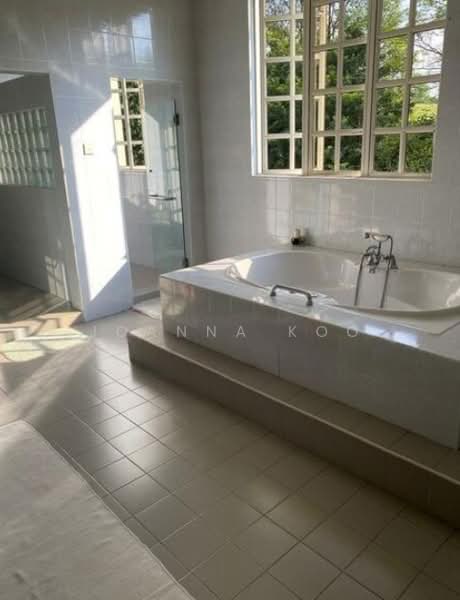 Bungalow for Sale in Leisure Farm (Gelang Patah) - Joanna Koo - Bathroom - PropertyGuru.com.my