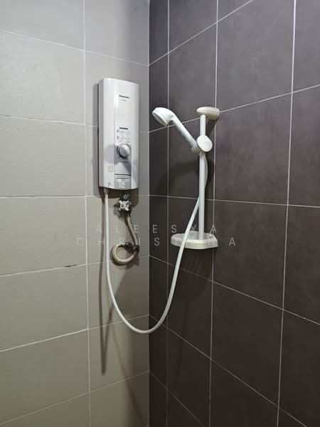 Kondominium untuk Disewa di Atmosfera Kondominium - Aleesya Christina - Bathroom - PropertyGuru.com.my