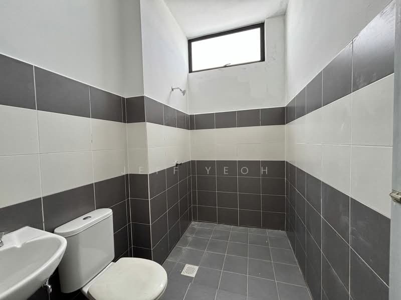 Semi-Detached House for Sale in Alor Setar (Kedah) - Jeff Yeoh - Bathroom - PropertyGuru.com.my