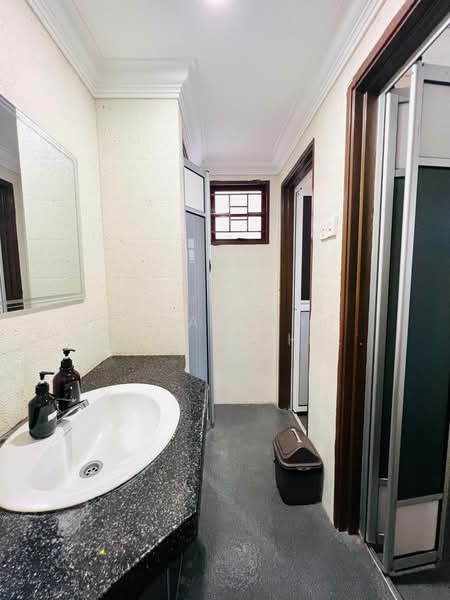 Rumah Teres 2 Tingkat untuk Dijual di Seksyen 5 (Kota Damansara) - Nuraishah Binti Mohamed Azmi - Bathroom - PropertyGuru.com.my