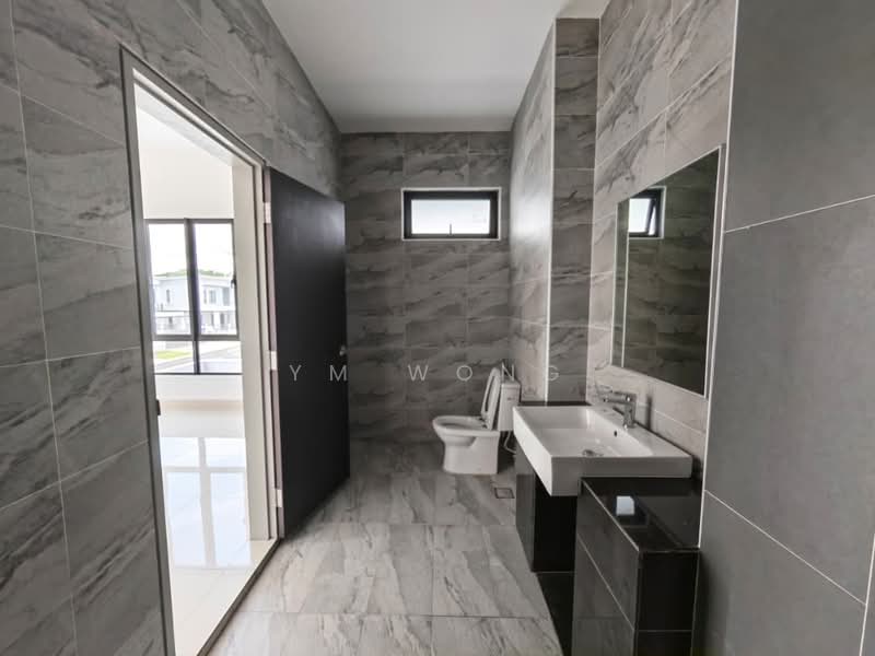 Cluster House for Sale in Johor Bahru (Johor) - Ym Wong - Bathroom - PropertyGuru.com.my