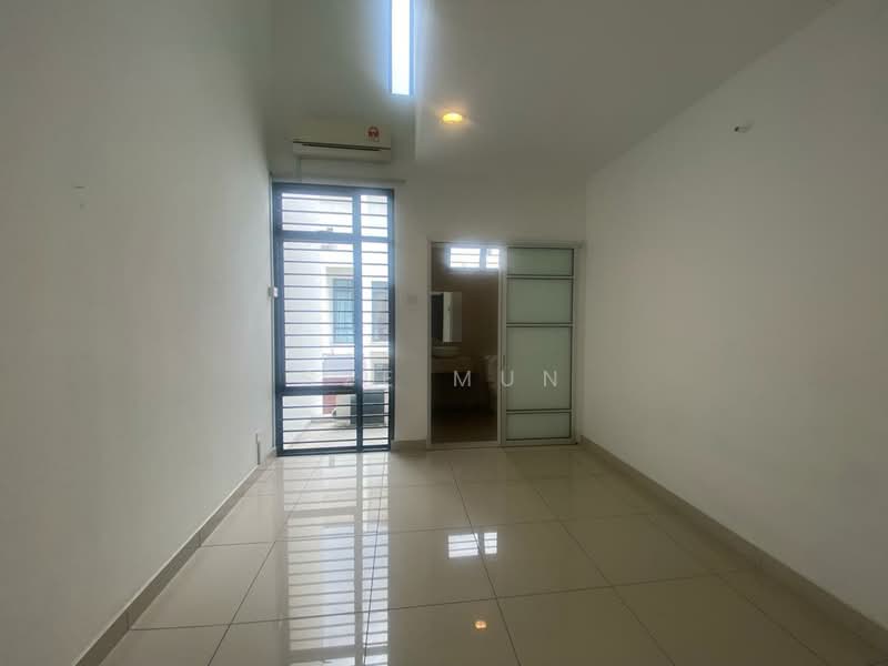2-storey Terraced House for Sale in Laman Glenmarie (Shah Alam) - Sze Mun - Interior - PropertyGuru.com.my