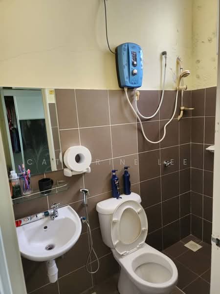 2-storey Terraced House for Rent in Taman JP Perdana (Johor Bahru) - Catherine Lee - Bathroom - PropertyGuru.com.my