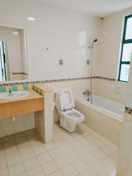 Rumah Bandar untuk Disewa di Tanjung Tokong (Penang) - Jeff Tan - Bathroom - PropertyGuru.com.my