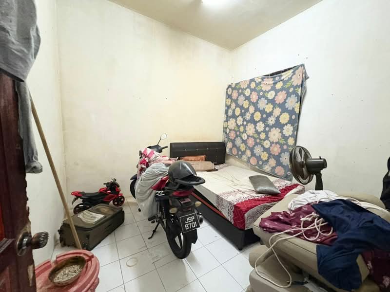 2-storey Terraced House for Sale in Kota Tinggi (Johor) - Pauline Ng - Bedroom - PropertyGuru.com.my