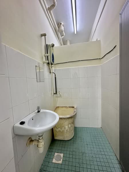 Flat for Rent at Taman Merbok - Kellyn Foo - Bathroom - PropertyGuru.com.my