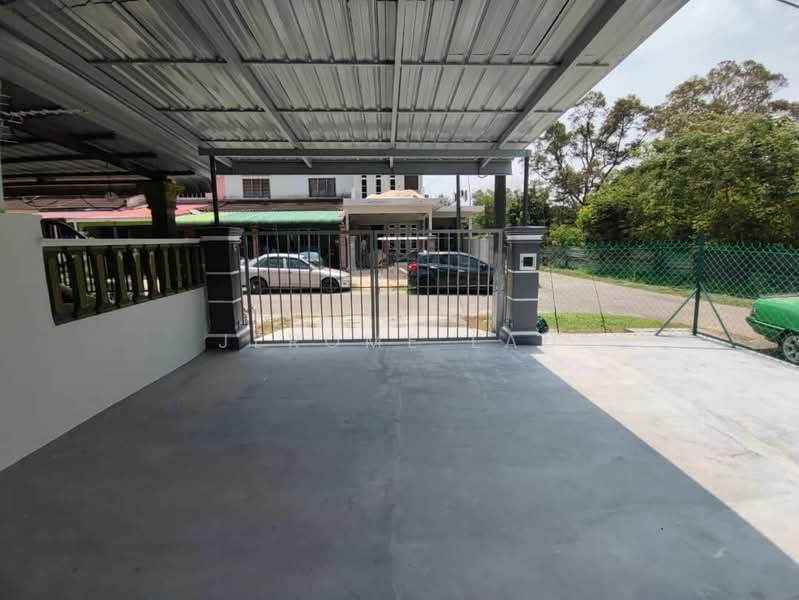 2-storey Terraced House for Sale in Simpang Renggam (Johor) - JEROME LAU - Exterior - PropertyGuru.com.my