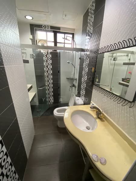 Condominium for Sale at Datin Halimah Condominium - Reyna Wong - Bathroom - PropertyGuru.com.my
