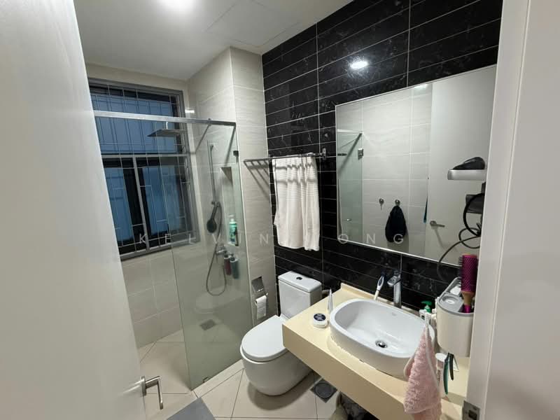Kondominium untuk Disewa di Sky Condominium (Skyz Residence) - Kelvin Wong - Bathroom - PropertyGuru.com.my