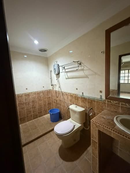 Rumah Teres 2 Tingkat untuk Dijual di Seksyen 7 (Kota Damansara) - Doris Tee - Bathroom - PropertyGuru.com.my