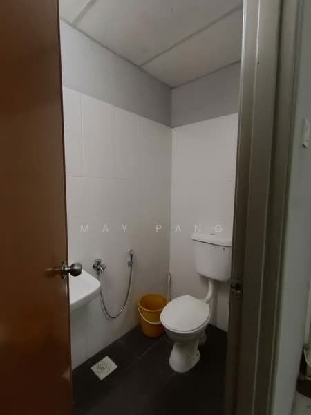 Shop / Office for Rent in Senai (Kulai) - May Pang - Bathroom - PropertyGuru.com.my