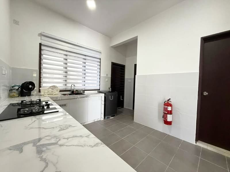 2-storey Terraced House for Rent in Kota Warisan (Sepang) - Asna Abdul Rahman - Kitchen - PropertyGuru.com.my
