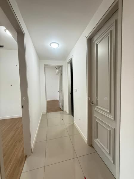 Servis Apartment untuk Disewa di The Pulse Residence - Kelvin Wong - Corridor - PropertyGuru.com.my