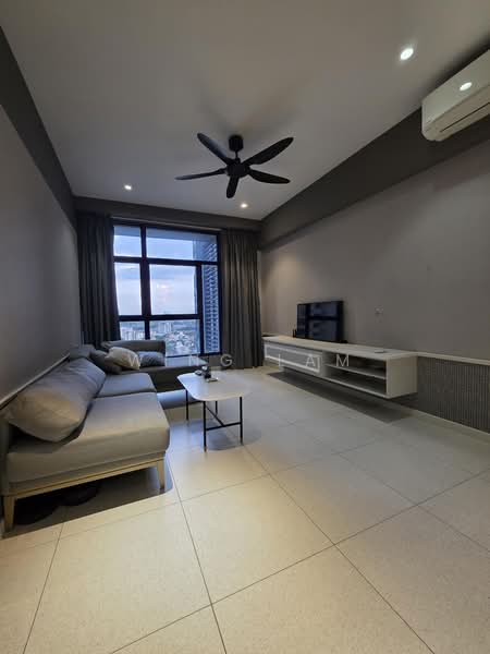 Servis Apartment untuk Dijual di Millerz Square Serviced Residence - Wing Lam - Living Room - PropertyGuru.com.my