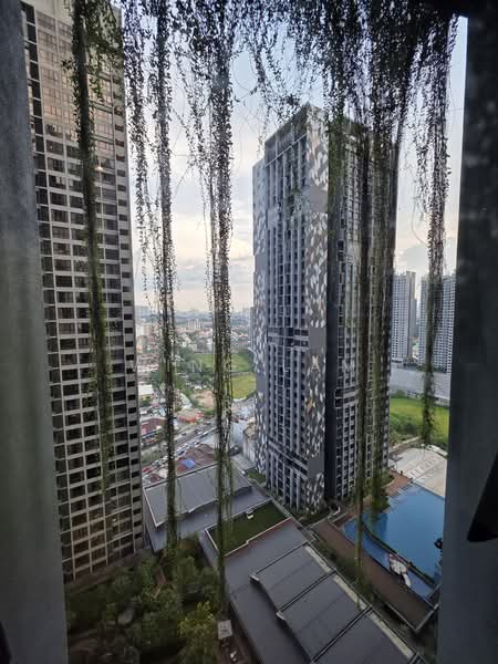 Servis Apartment untuk Dijual di Millerz Square Serviced Residence - Wing Lam - PropertyGuru.com.my