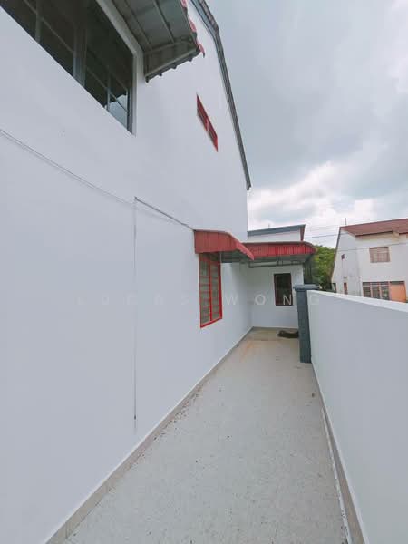 2-storey Terraced House for Sale in Bandar Indahpura (Kulai) - Lucas Wong - Exterior - PropertyGuru.com.my