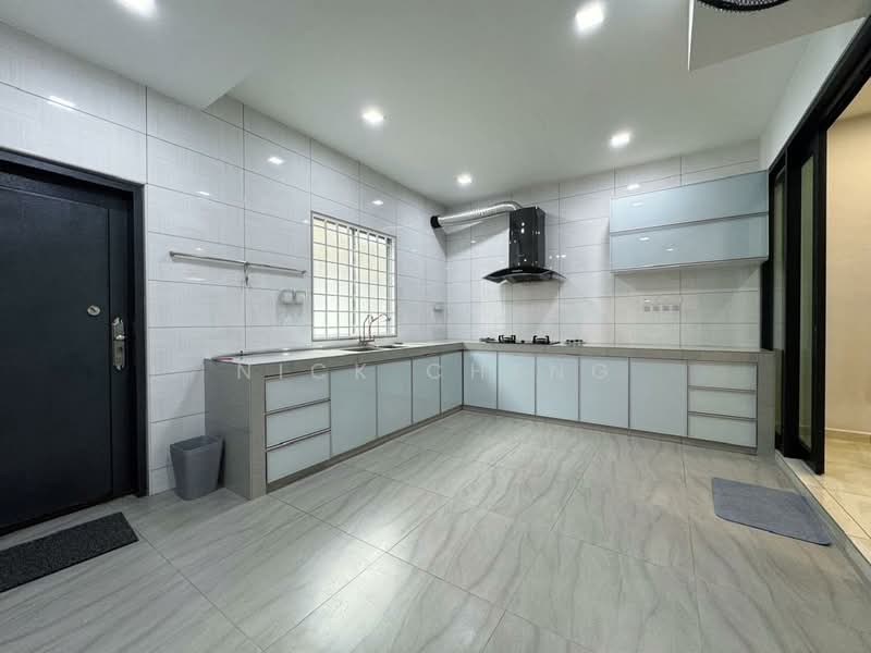1.5-storey Terraced House for Sale in Perling (Johor) - Nick Cheng - Kitchen - PropertyGuru.com.my