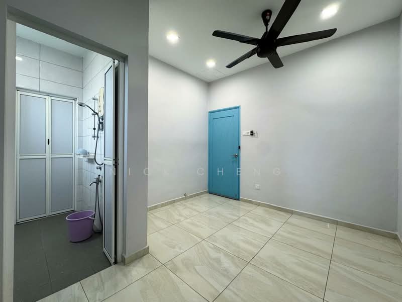1.5-storey Terraced House for Sale in Perling (Johor) - Nick Cheng - Bathroom - PropertyGuru.com.my