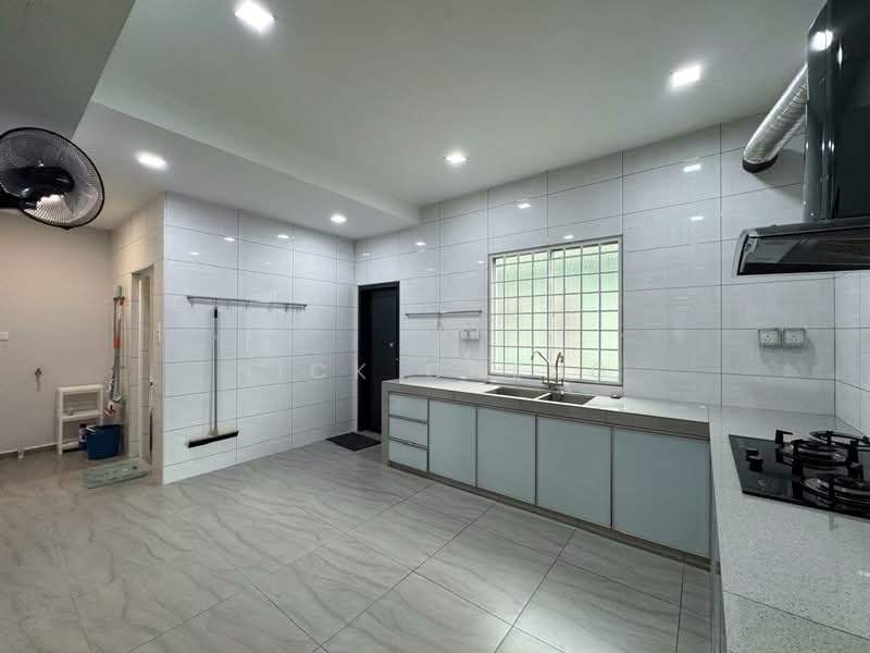 1.5-storey Terraced House for Sale in Perling (Johor) - Nick Cheng - Kitchen - PropertyGuru.com.my
