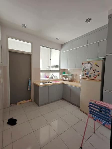 2.5-storey Terraced House for Sale in Johor Bahru (Johor) - Rain Ng - Kitchen - PropertyGuru.com.my