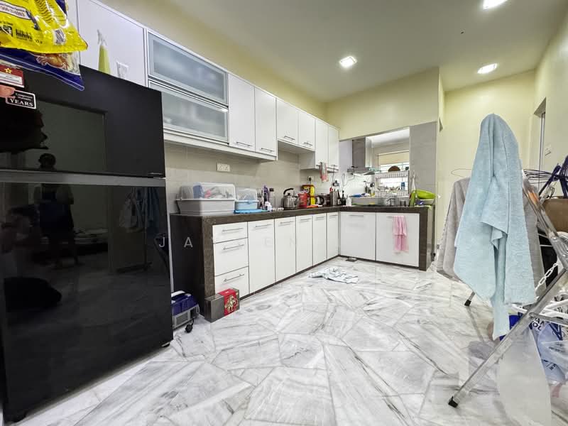 1.5-storey Terraced House for Sale in BANDAR PUCHONG JAYA (Puchong) - Jayden Lee - Kitchen - PropertyGuru.com.my