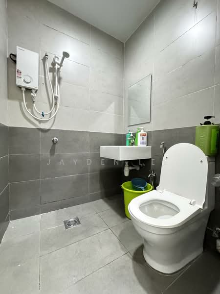 1.5-storey Terraced House for Sale in BANDAR PUCHONG JAYA (Puchong) - Jayden Lee - Bathroom - PropertyGuru.com.my