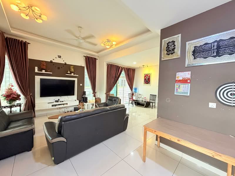 Cluster House for Sale in Johor Bahru (Johor) - Wallace Ang - Living Room - PropertyGuru.com.my