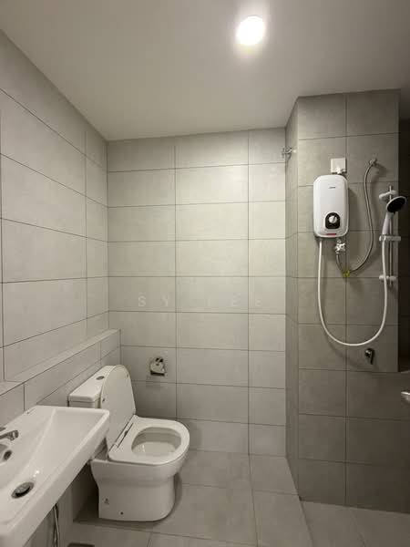 Rumah Teres 2 Tingkat untuk Disewa di Dengkil (Selangor) - SY Lee - Bathroom - PropertyGuru.com.my