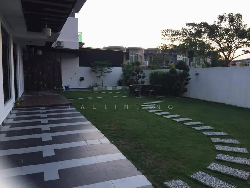 Cluster House for Sale in Taman Mount Austin (Tebrau) - Pauline Ng - Exterior - PropertyGuru.com.my