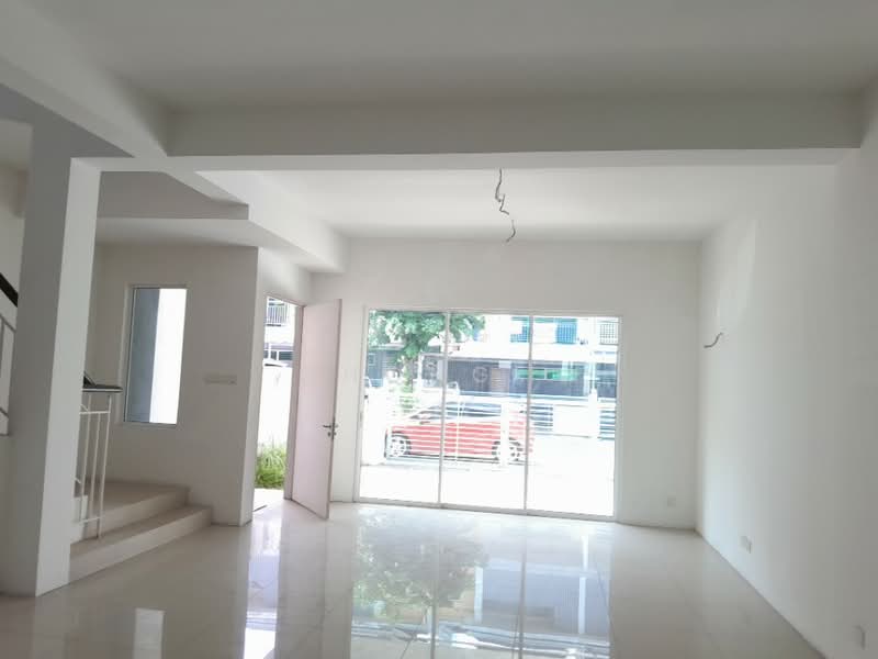 2-storey Terraced House for Sale in Taman Nadayu 92 (Kajang) - Chong . - Living Room - PropertyGuru.com.my