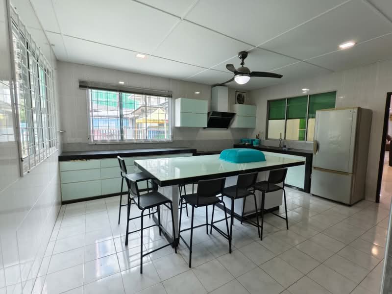 Semi-Detached House for Sale in Stapok (Kuching) - Jay Law - Kitchen - PropertyGuru.com.my