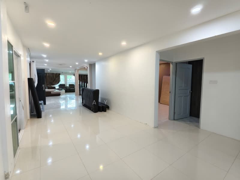 Semi-Detached House for Sale in Stapok (Kuching) - Jay Law - PropertyGuru.com.my