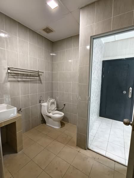 Semi-Detached House for Sale in Stapok (Kuching) - Jay Law - PropertyGuru.com.my