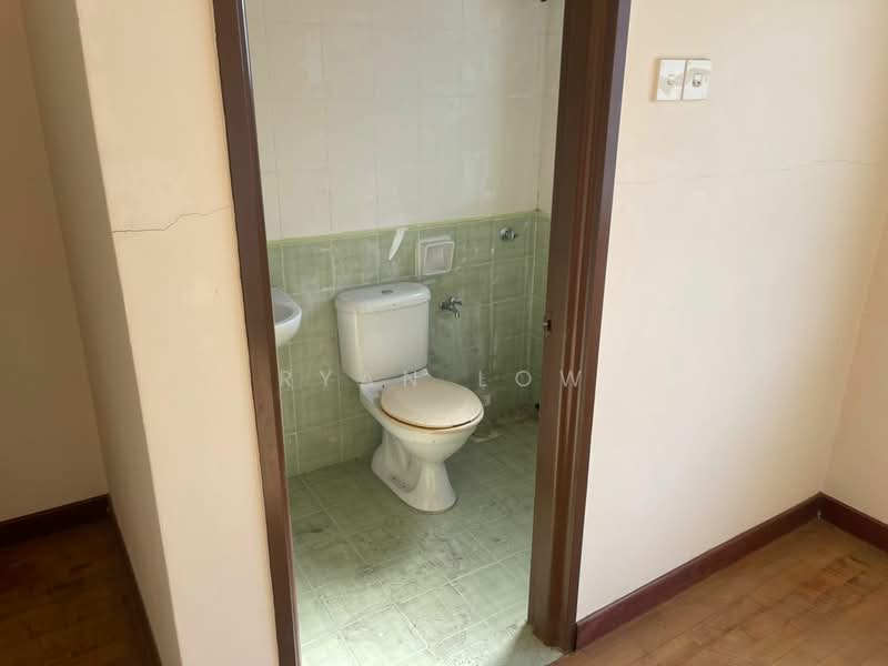 Semi-Detached House for Sale in Prima Saujana (Kajang) - Ryan Low - Bathroom - PropertyGuru.com.my