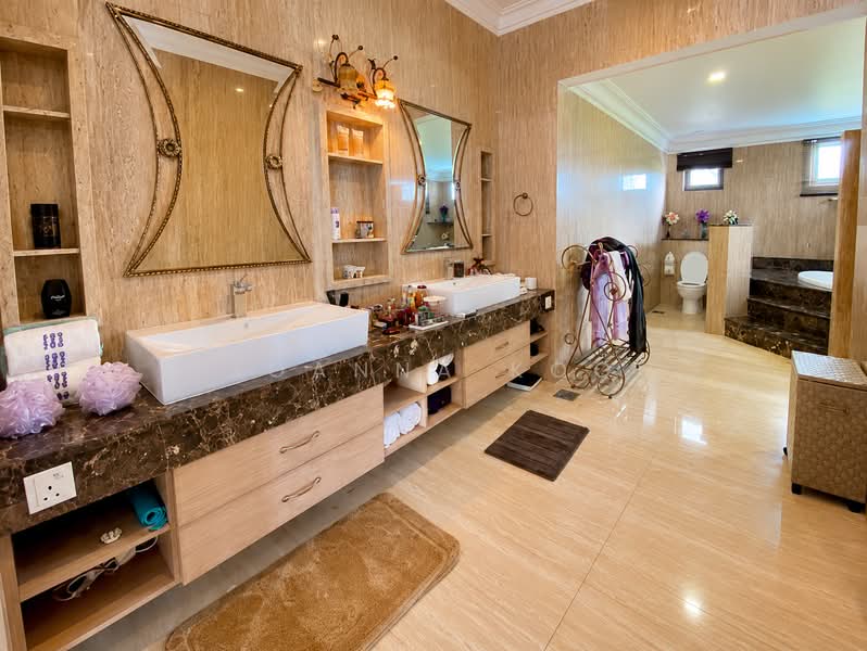 Bungalow for Sale in Leisure Farm (Gelang Patah) - Joanna Koo - Bathroom - PropertyGuru.com.my