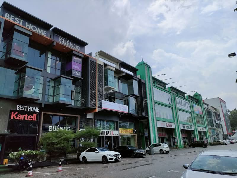 Shop for Sale in Johor Bahru (Johor) - Rain Ng - Exterior - PropertyGuru.com.my