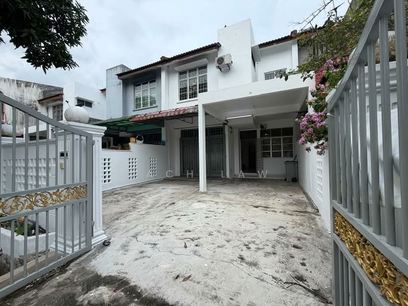 Rumah Teres 2 Tingkat untuk Dijual di Taman Puteri Wangsa (Ulu Tiram) - Zach Law - Exterior - PropertyGuru.com.my