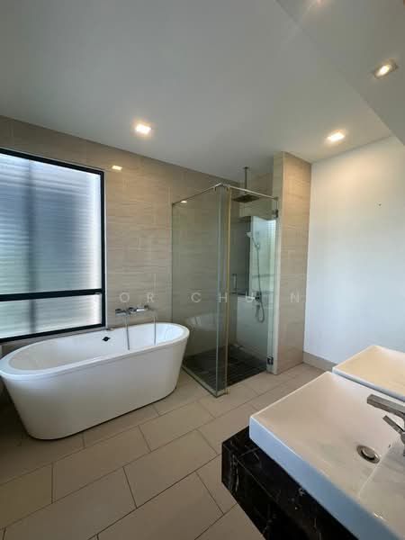 Semi-Detached House for Sale in Leisure Farm (Gelang Patah) - Por Chuin - Bathroom - PropertyGuru.com.my