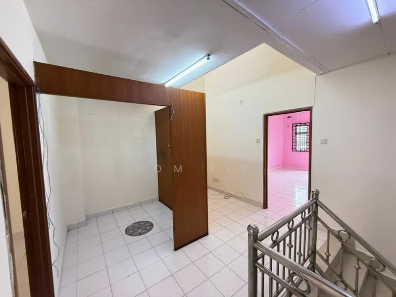 2-storey Terraced House for Sale in Seksyen U9 (Shah Alam) - Tom Yip - Interior - PropertyGuru.com.my