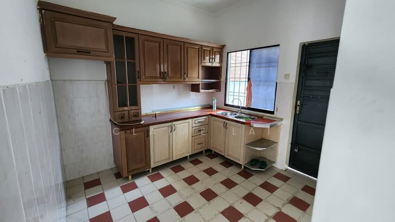Rumah Teres 2 Tingkat untuk Dijual di Bandar Putra (Kulai) - Claire Lai - Kitchen - PropertyGuru.com.my