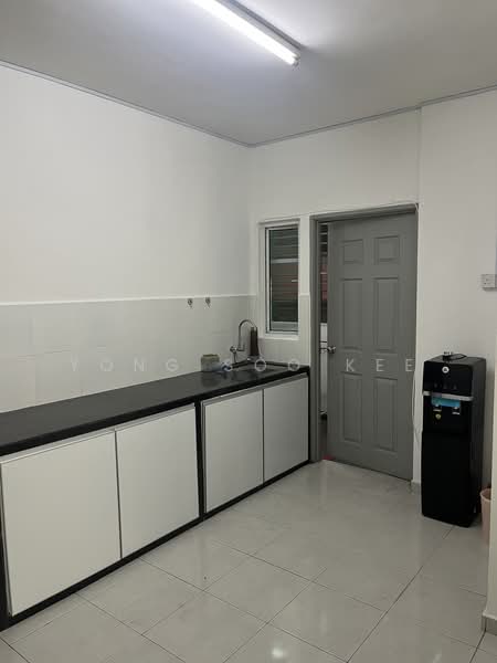 Kondominium untuk Disewa di Kelisa Heights - Yong Soo Kee - Kitchen - PropertyGuru.com.my