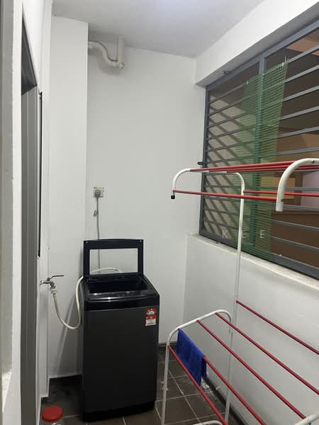Kondominium untuk Disewa di Kelisa Heights - Yong Soo Kee - Balcony - PropertyGuru.com.my